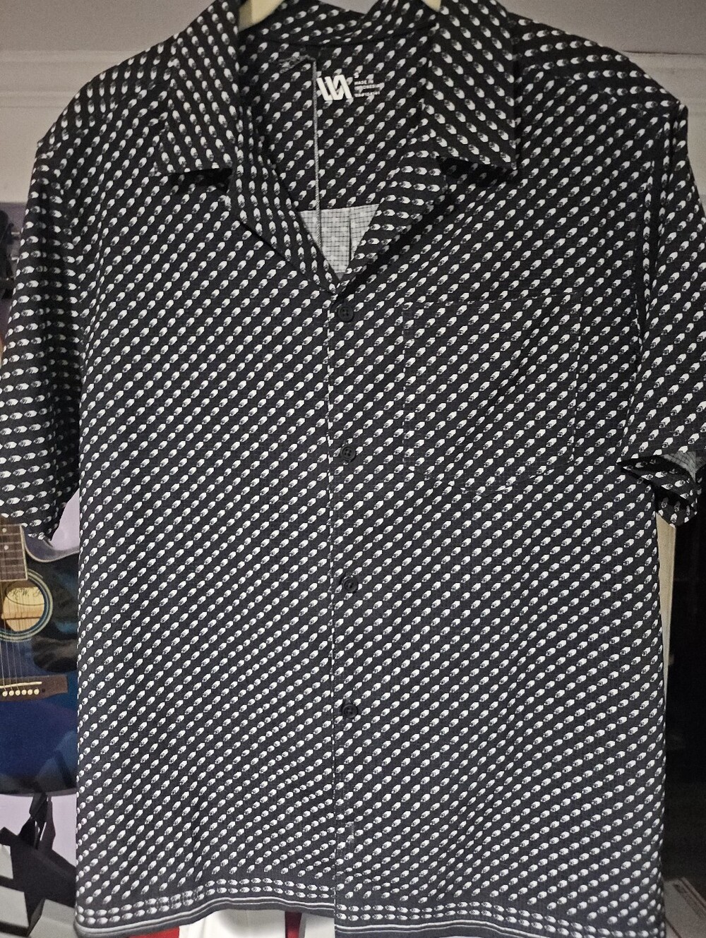 LXL Black Short-Sleeve Button-Down Shirt with Micro Dot Pattern